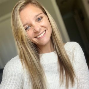 Meet your Posher, Gabrielle